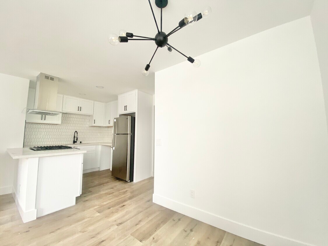 Foto principal - 1031 N Orange Grove Ave