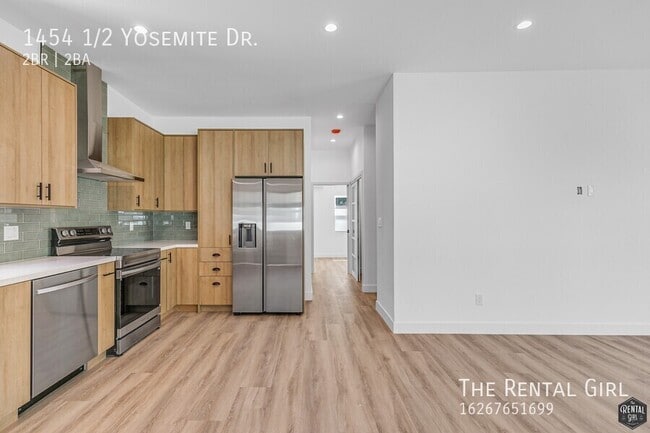 Foto del edificio - 1454 Yosemite Dr