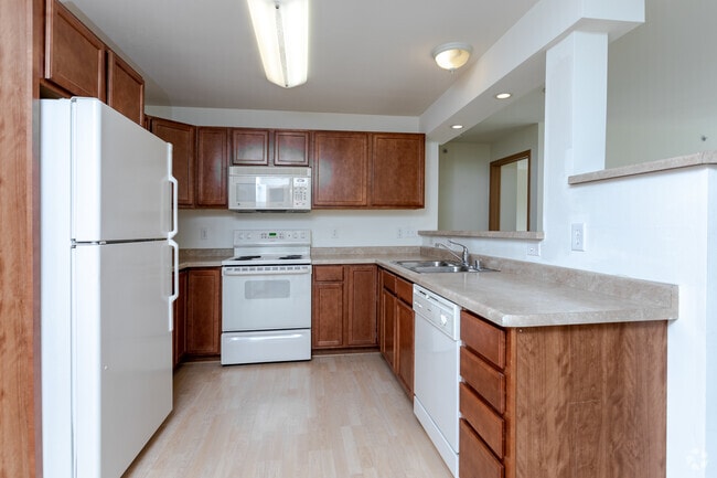 2 habitaciones, 2 baños - McComb Place Apartments