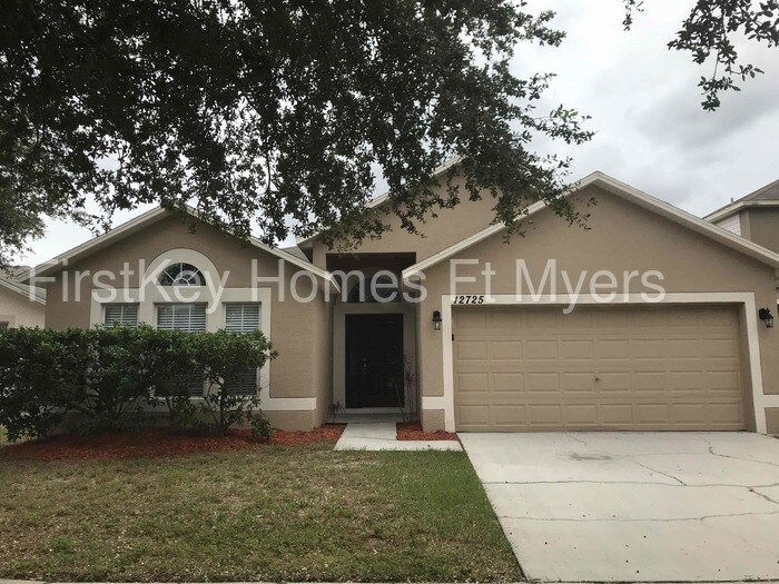 Primary Photo - 12725 Kings Lake Dr