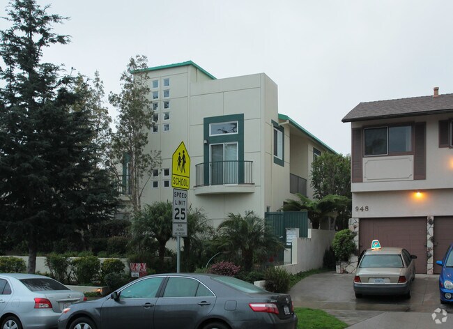 Primary Photo - 954 14th St