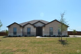 Building Photo - 1119 Sumner Dr