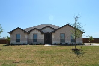 Building Photo - 1119 Sumner Dr