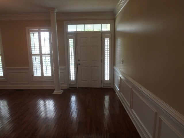 Building Photo - 435 Shady Willow Lane