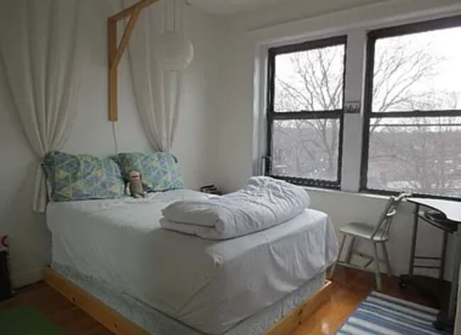 Foto del edificio - Fantastic Apt on Brookline Border near B and C lines and Whole Foods.  Free Heat & Hot Water, No ...