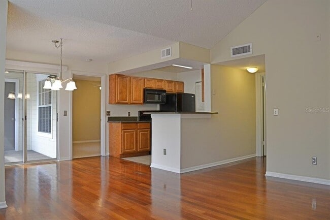 Foto del edificio - 1037 S Hiawassee Rd