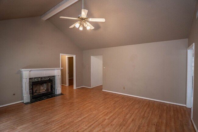 Foto del edificio - 4 Bedroom Home in North Little Rock with S...