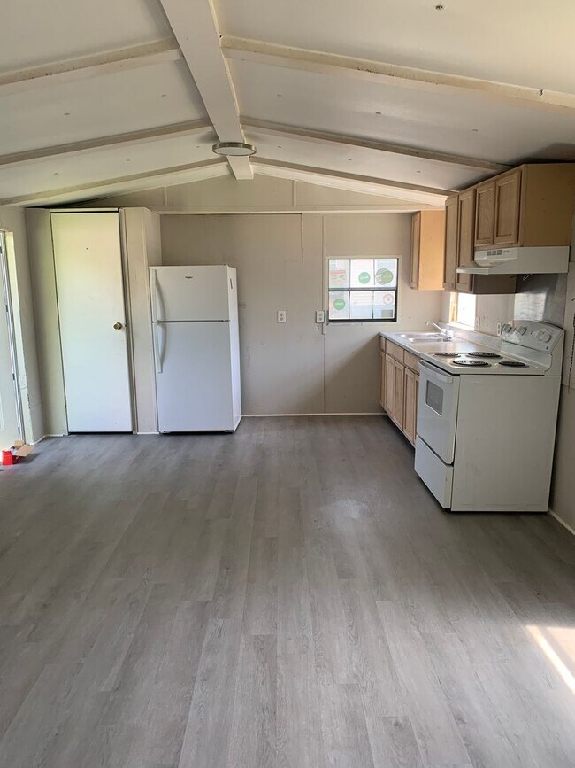 Foto del edificio - Spartanburg, 2 bedrooms, 1 bath. $800 a month, NO PETS, 803-537-0185