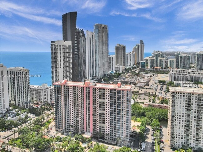 Foto del edificio - 210 174th St