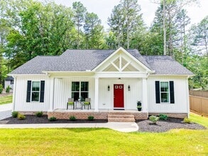 Building Photo - 762 Lakefront Dr