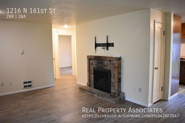 Building Photo - 1216 N 161st St