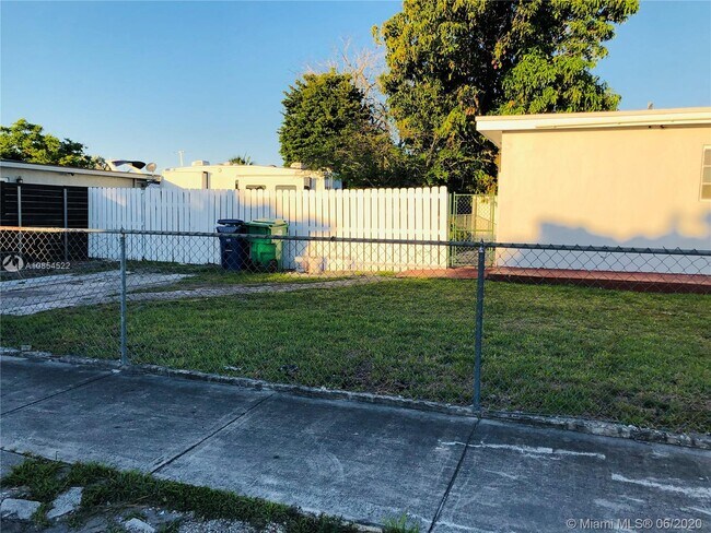 Building Photo - 5045 NW 186th St
