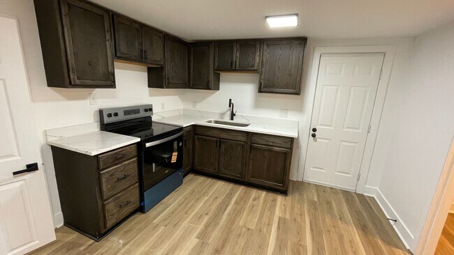 Foto del edificio - FOR RENT BENTON - 4 Bedroom, 2 Full baths