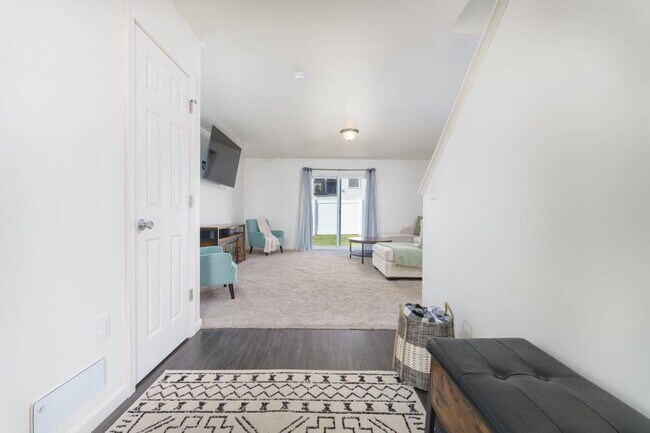 Foto del edificio - 2783 Au Gres River Dr