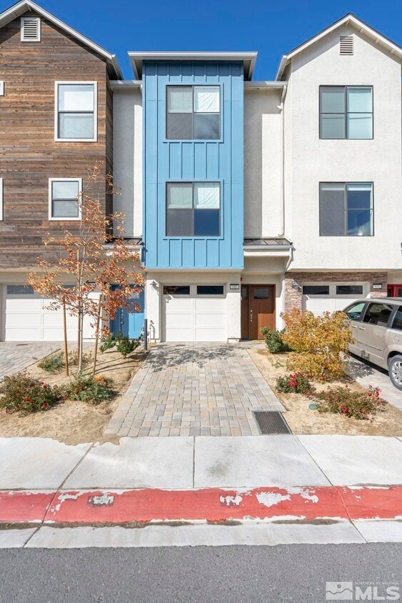 585 Logan Jacob Ln, Reno, NV 89503 Condo for Rent in Reno, NV