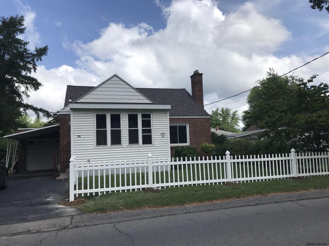 Foto principal - 79 Frederick Ave