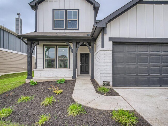 Building Photo - 5301 Hallowell Ct