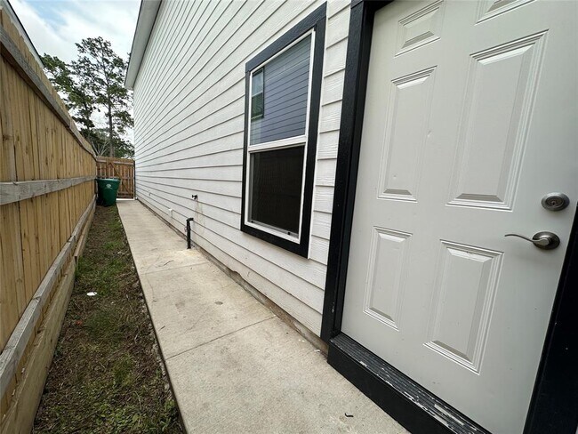 Foto del edificio - 9241 Seeker St