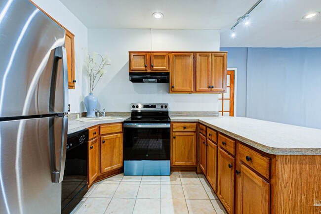 Foto del edificio - 313 E Spring St