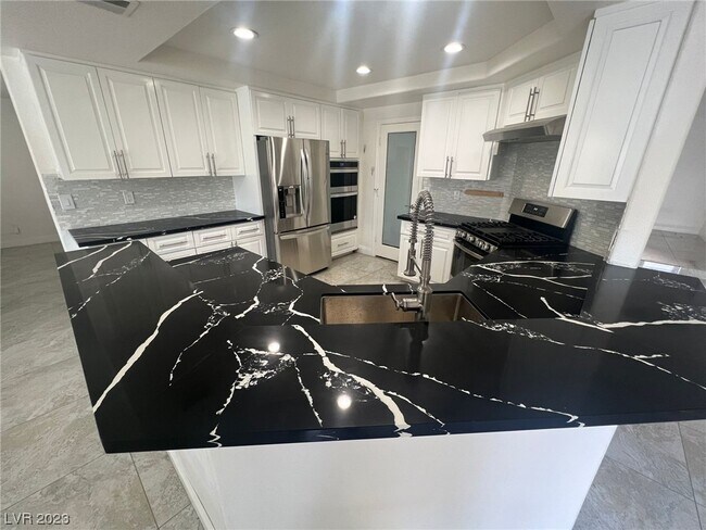 Building Photo - 3116 Ocean Port Dr