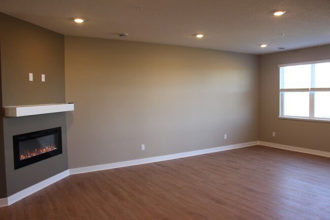 Living Room - 6524 Genevieve Trl