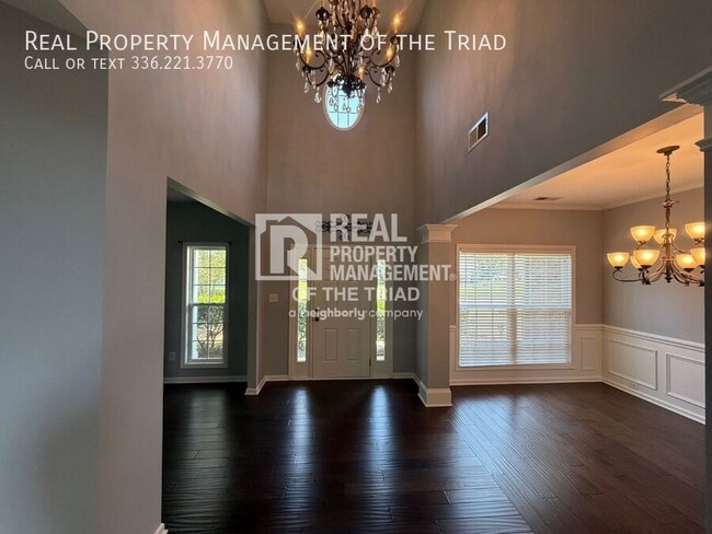 Building Photo - 1538 Castle Way