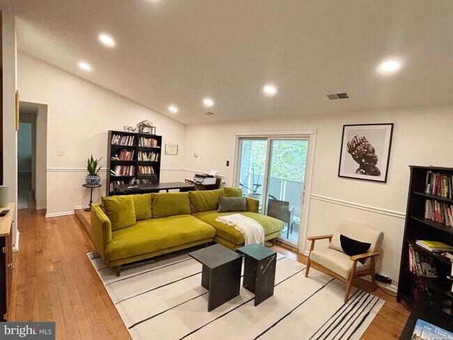 Foto del edificio - 12309 Silvergate Way