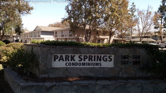 Foto del edificio - 581 Spring Road