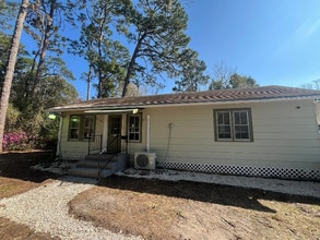 Building Photo - 3919 NW 12th Dr