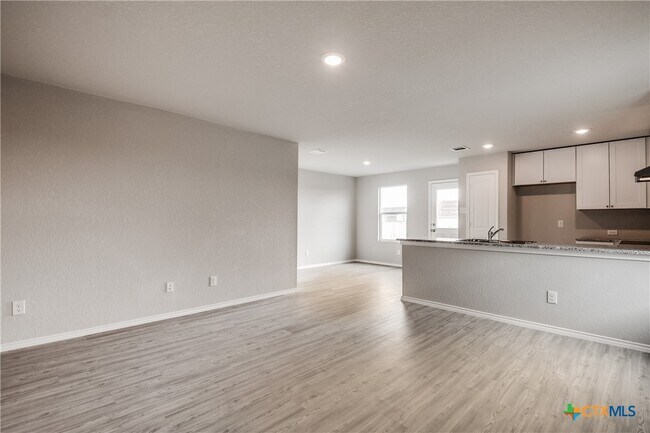 Building Photo - 2623 Pechora Pipit