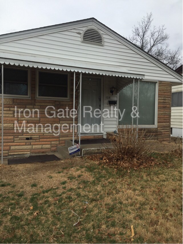 Building Photo - 135 McAlpine Dr