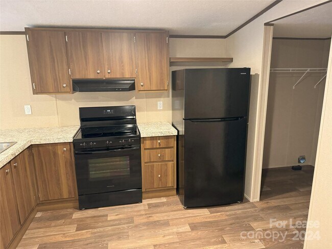 Foto del edificio - 2034 Shelby Rd