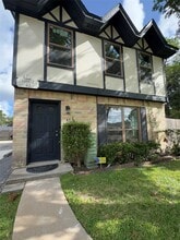 Building Photo - 10002 Knoboak Dr