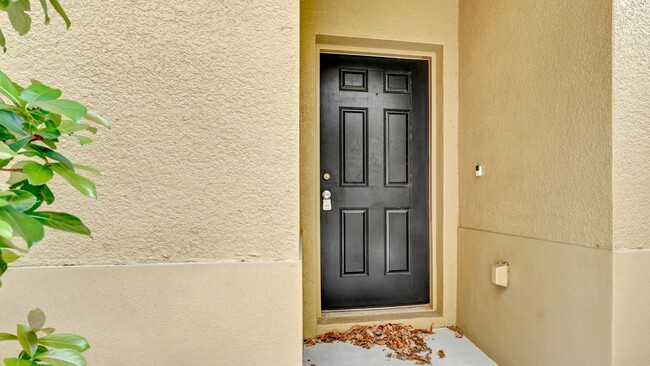 Building Photo - Spacious 3BR/2.5BA two story Citrus Park T...