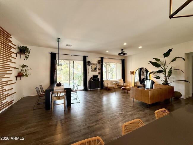 Building Photo - 14200 W Village Pkwy