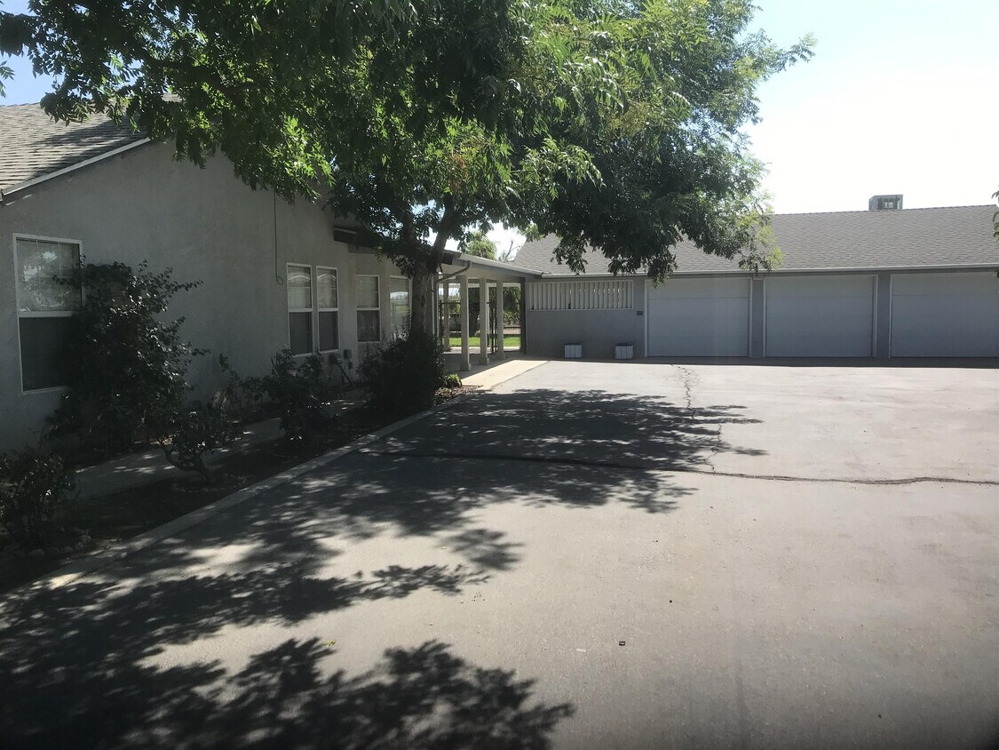 1360 N Garfield Ave, Fresno, CA 93723 House Rental in Fresno, CA