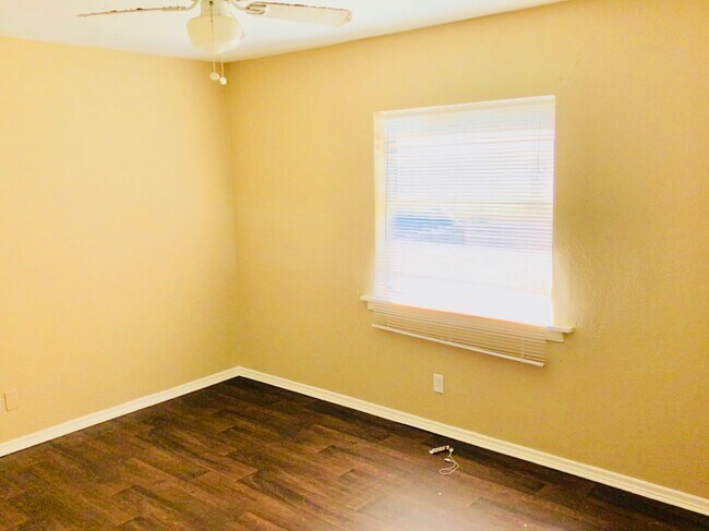 Foto del edificio - 2906 Birch Park Dr
