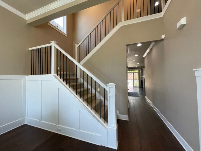 Building Photo - 4Bd/3Ba Bethany Home in Storybook Neighbor...