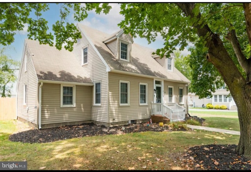 Foto principal - 129 Laurel Rd