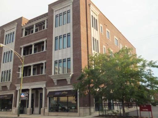 Primary Photo - 2401 N Janssen Ave