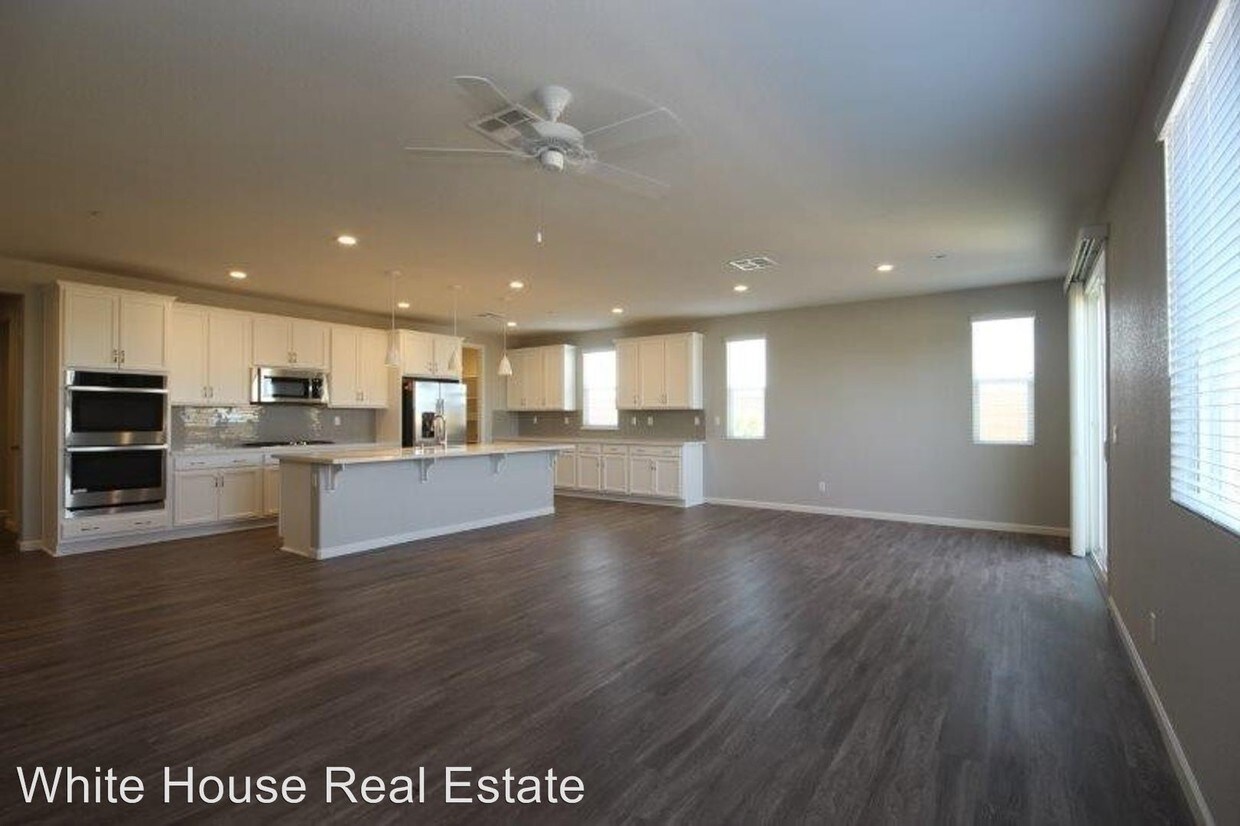 Foto principal - 10225 Charles Morris Way