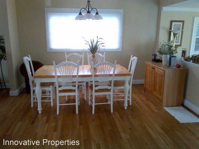 Foto del edificio - 3 br, 2.5 bath House - 18 Steele Avenue
