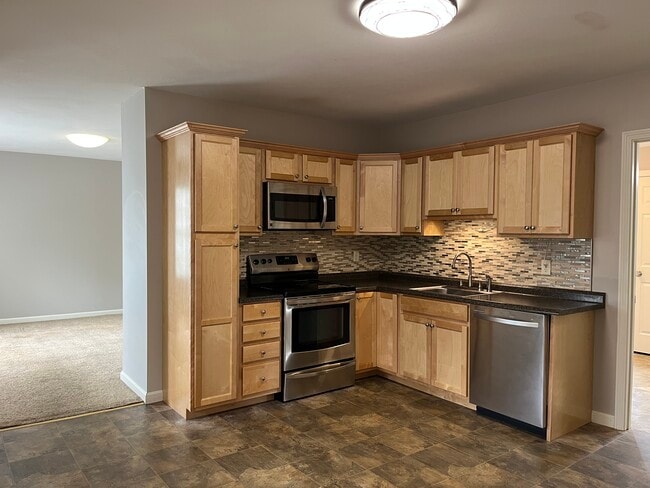 Kitchen - 99 Orleans St