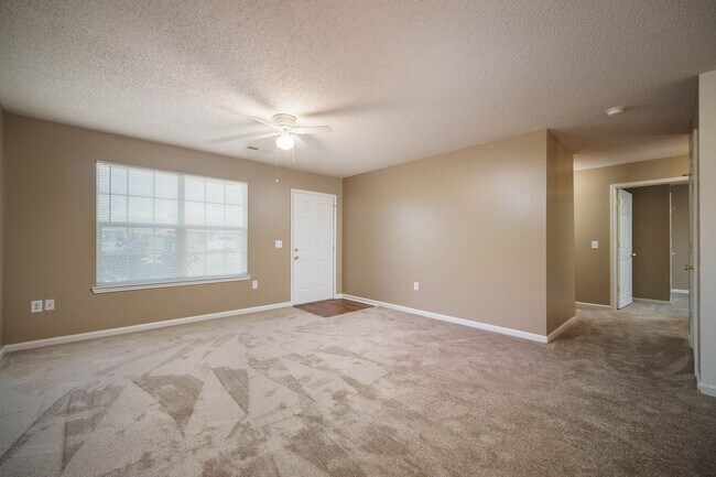 Foto del edificio - 3 minutes from University of Montevallo********** Villa Style Home*********Affordable Rent