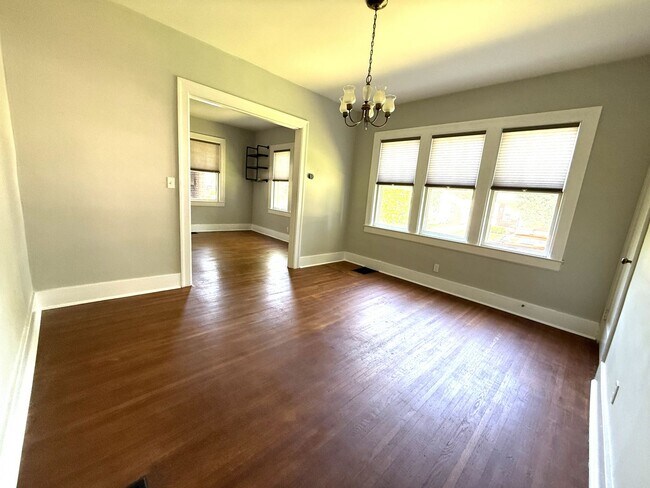Foto del edificio - 3101 Teal Ave