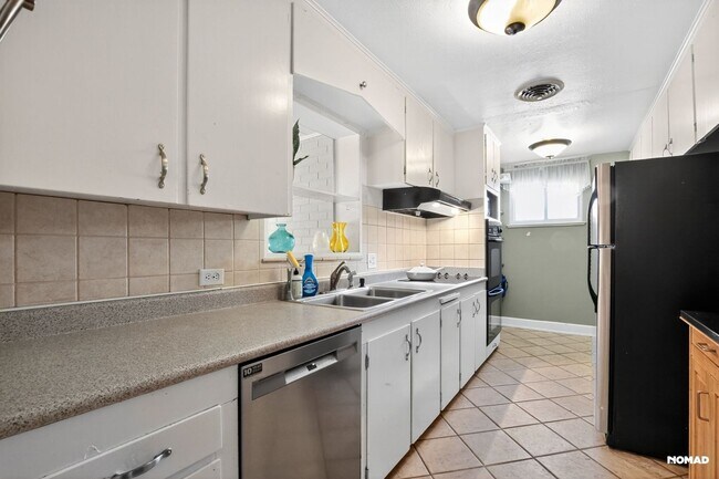 Foto del edificio - 1139 Kearney St
