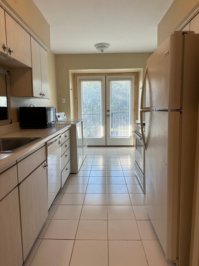 7814 Meadow Park Dr Unit 219, Dallas, TX 75230 Condo for Rent in