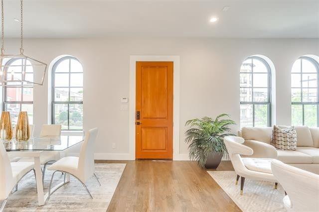 Foto del edificio - 2800 Lakeside Pkwy