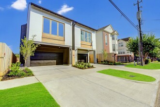 Building Photo - 2307 Jackson St Building Photo - 2307 Jackson St