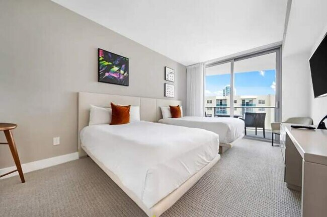 Foto del edificio - Hyde Resort: Luxe 2BR Beachfront, Private ...